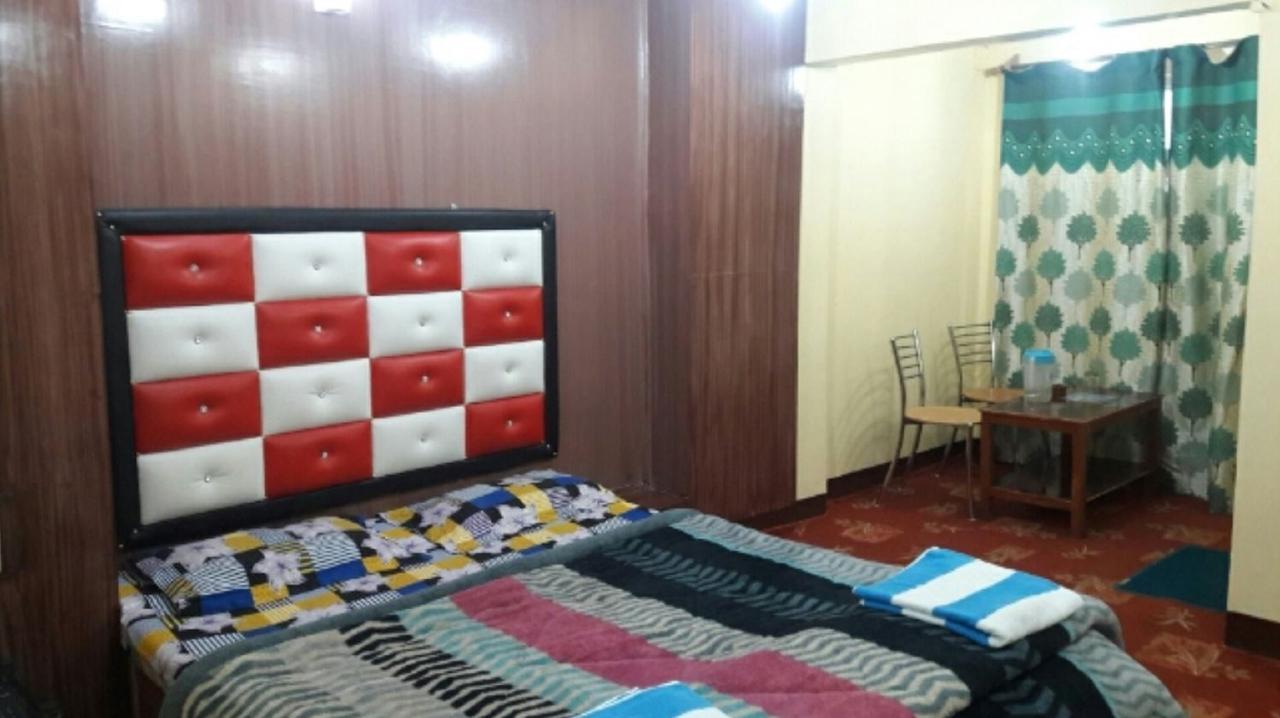 Hotel Monson Srīnagar Extérieur photo